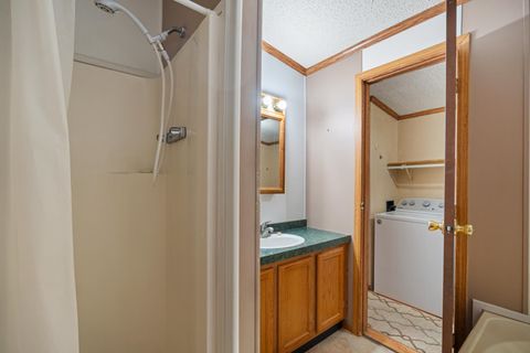 Tiny photo for 919 E Sheridan Street, Warsaw, IN 46580 (MLS # 202618711)