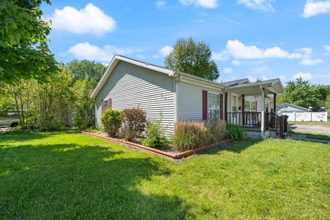 Tiny photo for 919 E Sheridan Street, Warsaw, IN 46580 (MLS # 202618711)