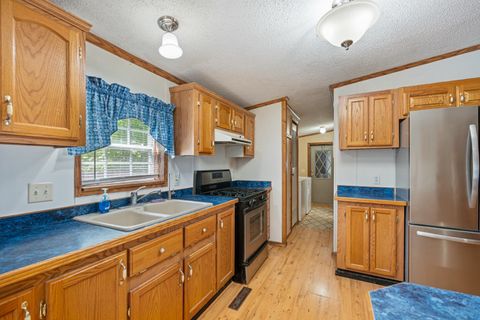 Tiny photo for 919 E Sheridan Street, Warsaw, IN 46580 (MLS # 202618711)