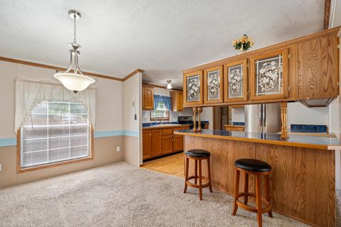 Tiny photo for 919 E Sheridan Street, Warsaw, IN 46580 (MLS # 202618711)