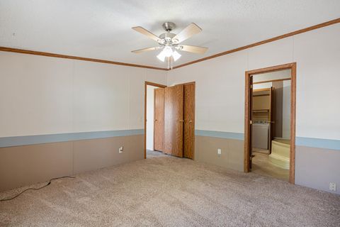 Tiny photo for 919 E Sheridan Street, Warsaw, IN 46580 (MLS # 202618711)