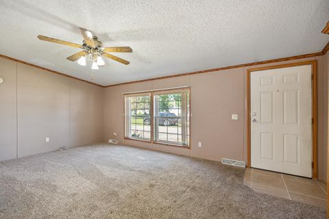 Tiny photo for 919 E Sheridan Street, Warsaw, IN 46580 (MLS # 202618711)