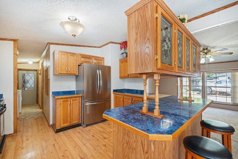 Tiny photo for 919 E Sheridan Street, Warsaw, IN 46580 (MLS # 202618711)
