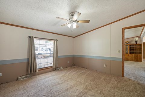 Tiny photo for 919 E Sheridan Street, Warsaw, IN 46580 (MLS # 202618711)