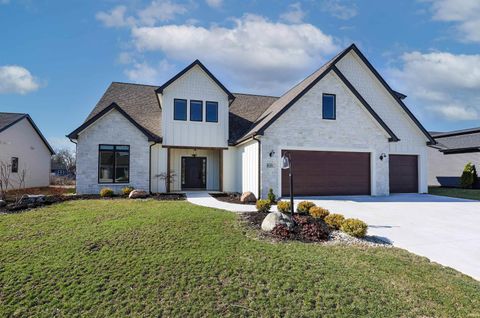 Photo of 628 Grantham Passage, Fort Wayne, IN 46845 (MLS # 202608690)