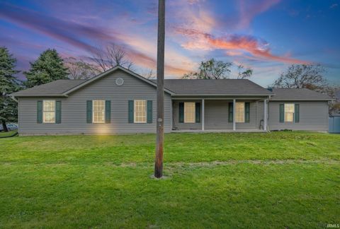 Tiny photo for 107 W 4th Street, Reynolds, IN 47980 (MLS # 202613088)
