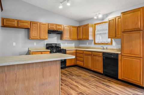 Tiny photo for 107 W 4th Street, Reynolds, IN 47980 (MLS # 202613088)