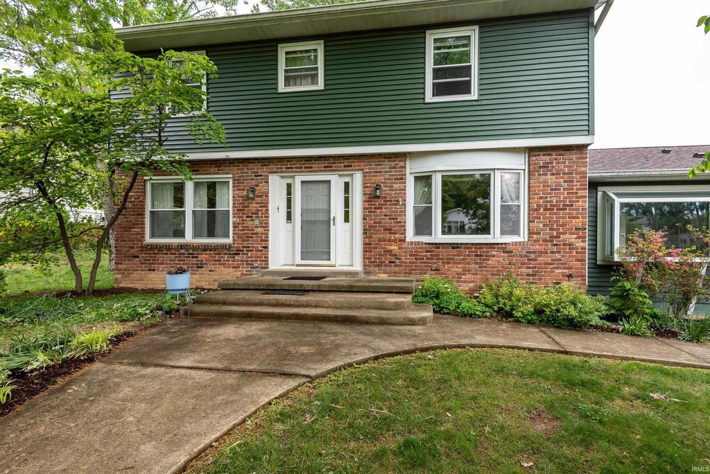 Photo of 4317 E Morningside Drive, Bloomington, IN 47408 (MLS # 202617087)