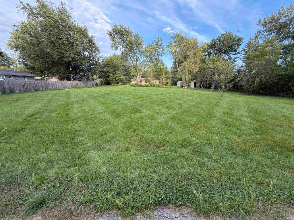Photo of 5318 Ruann Drive, Fort Wayne, IN 46835 (MLS # 202638886)