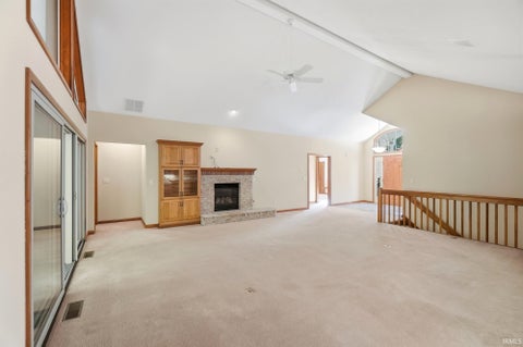 Tiny photo for 2700 W State Road 14, Columbia City, IN 46725 (MLS # 202643618)