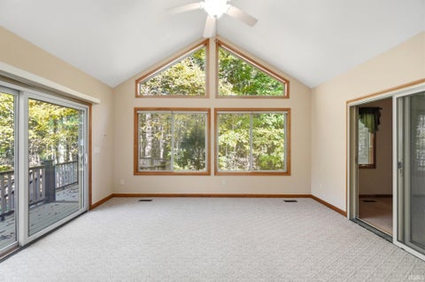 Tiny photo for 2700 W State Road 14, Columbia City, IN 46725 (MLS # 202643618)