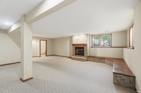 Tiny photo for 2700 W State Road 14, Columbia City, IN 46725 (MLS # 202643618)