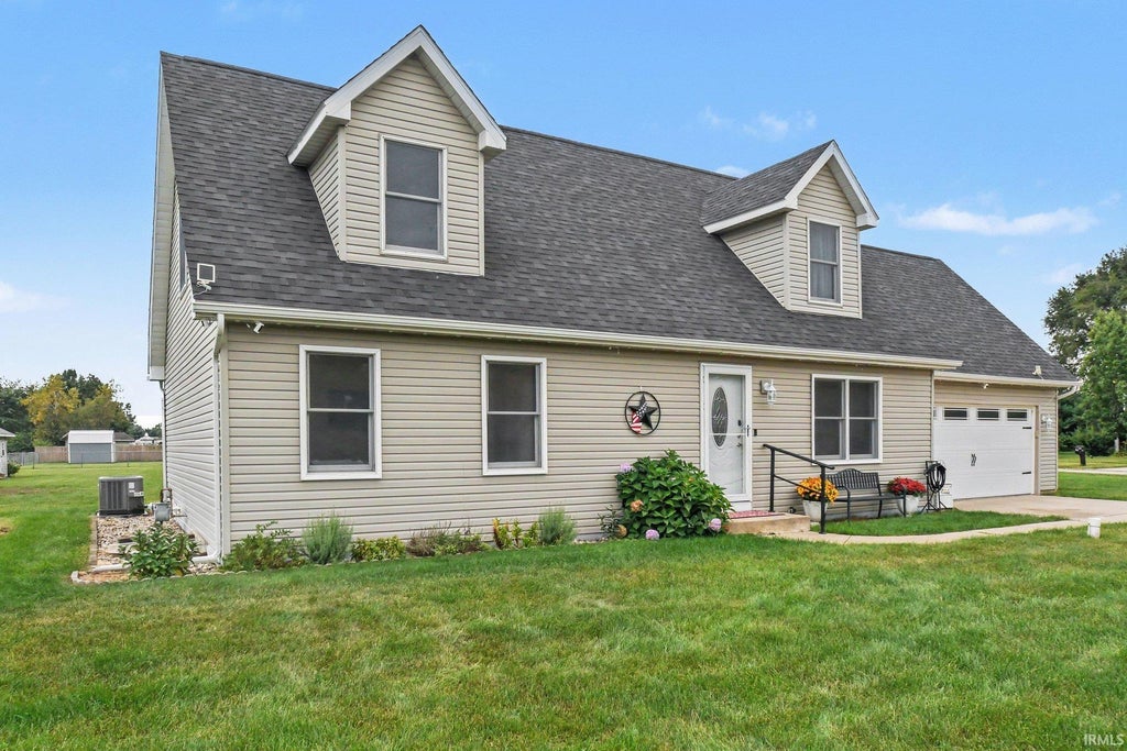 Photo of 17682 Bentwood Drive, Goshen, IN 46526 (MLS # 202638424)
