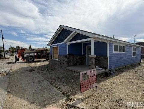 Tiny photo for 307 W Monroe Street, Kokomo, IN 46901 (MLS # 202642284)