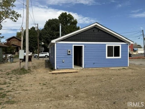 Tiny photo for 307 W Monroe Street, Kokomo, IN 46901 (MLS # 202642284)