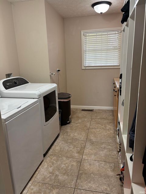 Tiny photo for 3925 Alex Court, Lafayette, IN 47905 (MLS # 202544116)