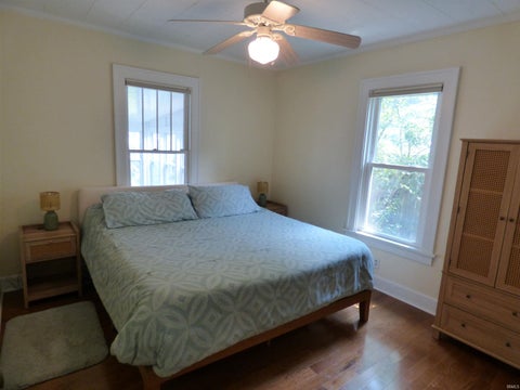 Tiny photo for 1110 N Saint Joseph Street, South Bend, IN 46617 (MLS # 202638845)
