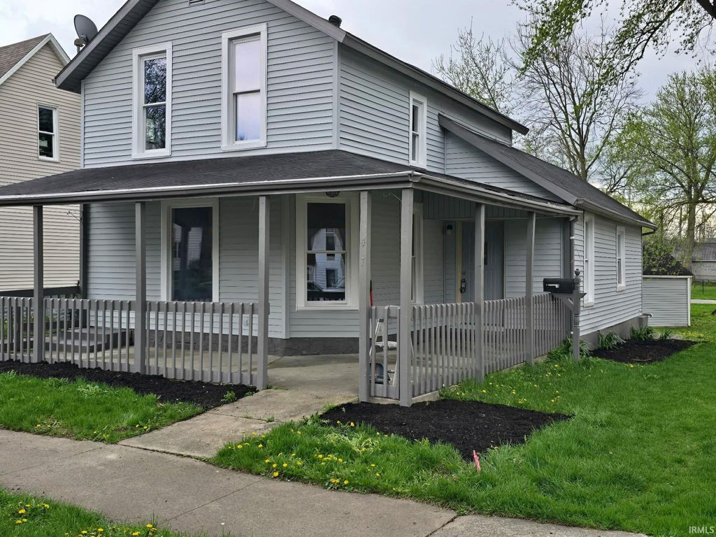 Photo of 407 E King Street, Garrett, IN 46738 (MLS # 202613535)