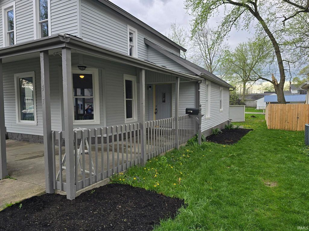 Photo of 407 E King Street, Garrett, IN 46738 (MLS # 202613535)