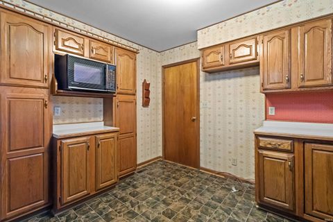 Tiny photo for 5516 E 500 SOUTH, Kokomo, IN 46902 (MLS # 202601964)