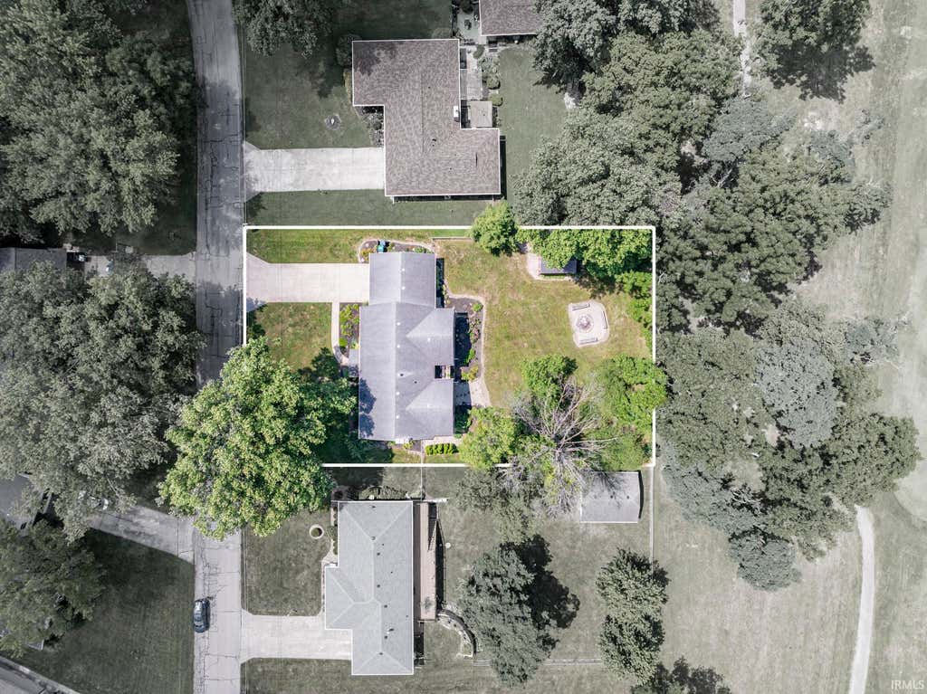 Photo of 9212 W Tulip Tree Drive, Muncie, IN 47304 (MLS # 202633596)