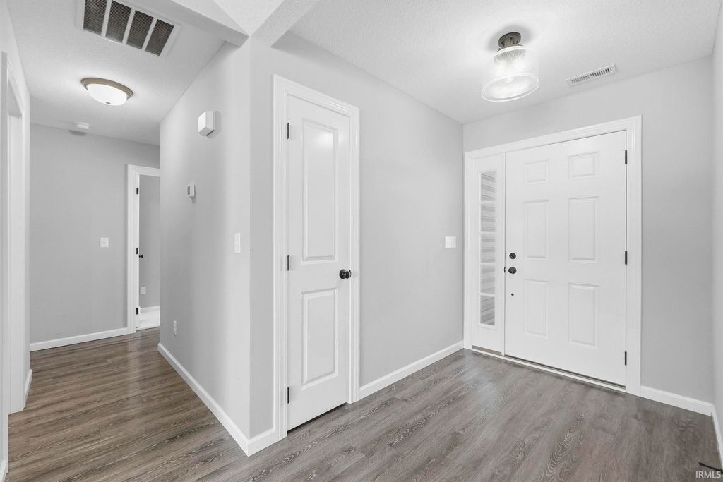 Photo of 13625 Fringe Tree Trail, Fort Wayne, IN 46814 (MLS # 202608692)