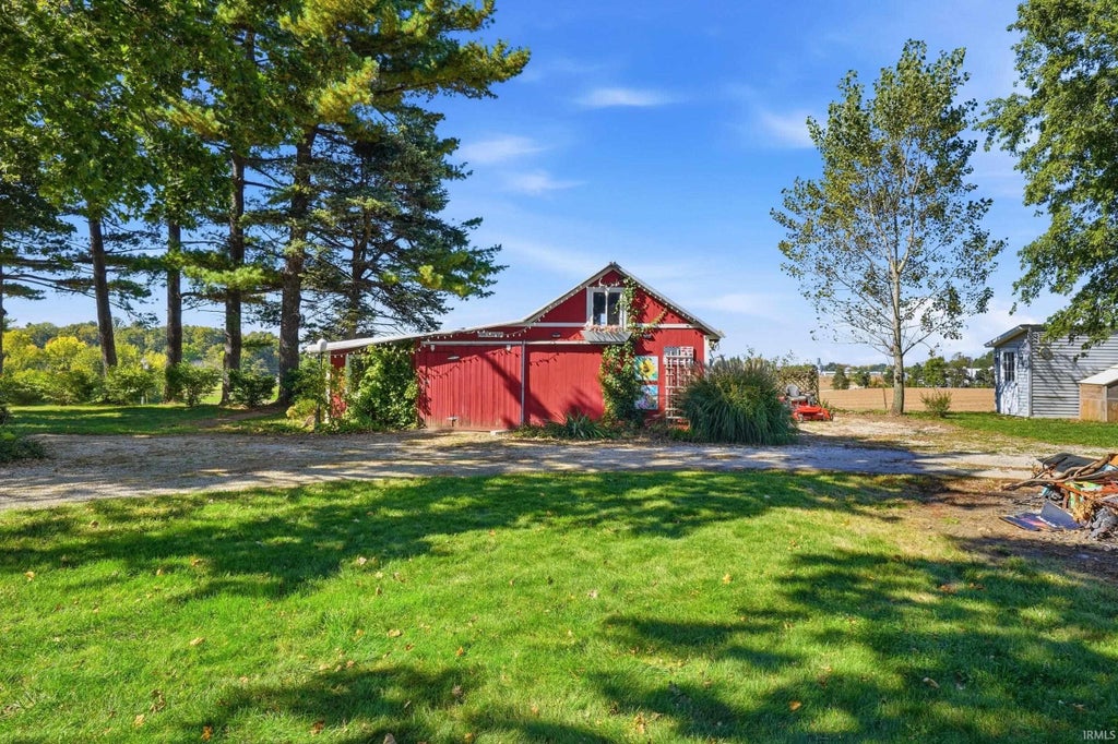 Photo of 3115 N 350 E Road, Columbia City, IN 46725 (MLS # 202641442)