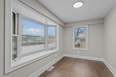 Tiny photo for 1939 S Washington Street, Kokomo, IN 46902 (MLS # 202547697)