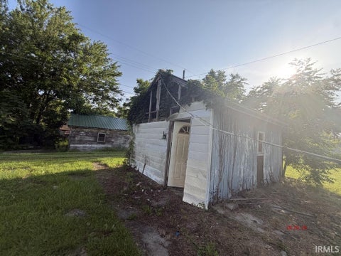 Tiny photo for 517 E 4Th Street, Hartford City, IN 47348 (MLS # 202626275)