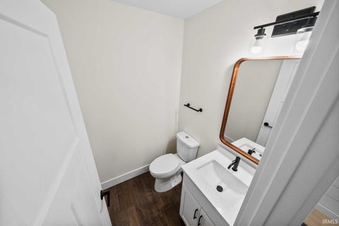 Tiny photo for 1114 Beacon Drive, Mishawaka, IN 46544 (MLS # 202641938)