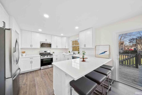 Tiny photo for 1114 Beacon Drive, Mishawaka, IN 46544 (MLS # 202641938)