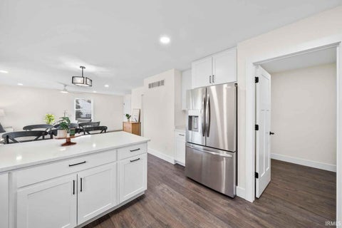 Tiny photo for 1114 Beacon Drive, Mishawaka, IN 46544 (MLS # 202641938)