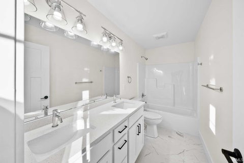 Tiny photo for 1114 Beacon Drive, Mishawaka, IN 46544 (MLS # 202641938)