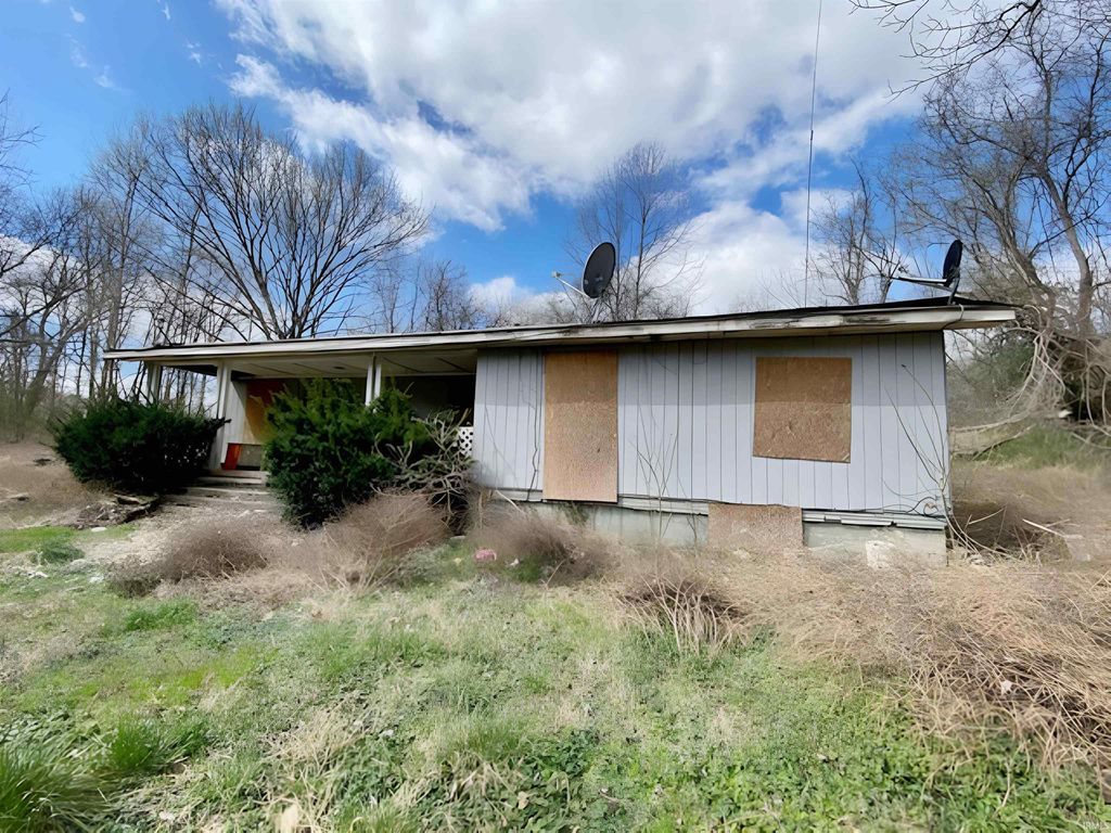 Photo of 4845 Shady Road, Cannelton, IN 47520 (MLS # 202609436)