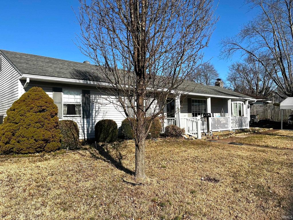 Photo of 221 Fairway Drive, Evansville, IN 47710 (MLS # 202604813)