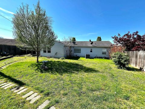 Tiny photo for 221 Fairway Drive, Evansville, IN 47710 (MLS # 202604813)