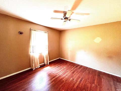 Tiny photo for 221 Fairway Drive, Evansville, IN 47710 (MLS # 202604813)