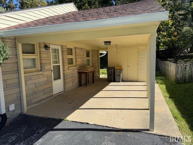 Photo of 616 S Eastside Drive, Bloomington, IN 47401 (MLS # 202641990)