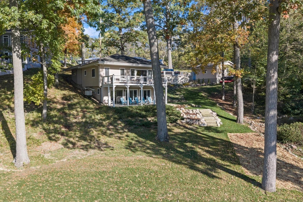 Photo of 87 EMS T34C Lane, Leesburg, IN 46538 (MLS # 202644203)