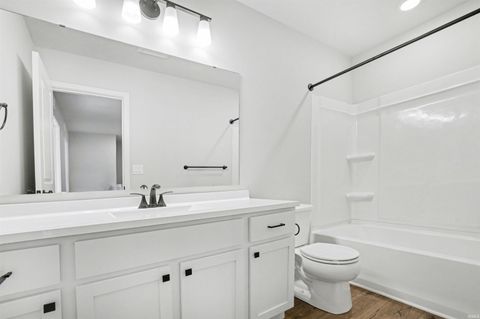 Tiny photo for 25556 Scent Trail, South Bend, IN 46628 (MLS # 202618691)