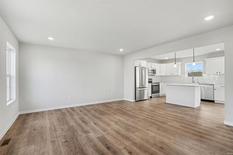 Tiny photo for 25556 Scent Trail, South Bend, IN 46628 (MLS # 202618691)