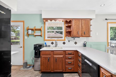 Tiny photo for 3810 Chestnut Court, Lafayette, IN 47905 (MLS # 202629739)