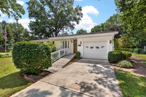 Tiny photo for 3810 Chestnut Court, Lafayette, IN 47905 (MLS # 202629739)