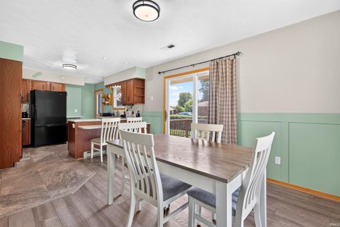 Tiny photo for 3810 Chestnut Court, Lafayette, IN 47905 (MLS # 202629739)