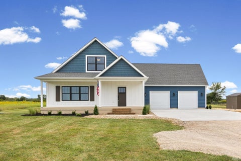 Photo of 8545 W County Rd 1000 N, Rossville, IN 46065 (MLS # 202639090)