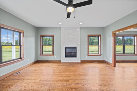 Tiny photo for 8545 W County Rd 1000 N, Rossville, IN 46065 (MLS # 202639090)