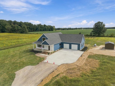 Tiny photo for 8545 W County Rd 1000 N, Rossville, IN 46065 (MLS # 202639090)