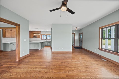 Tiny photo for 8545 W County Rd 1000 N, Rossville, IN 46065 (MLS # 202639090)