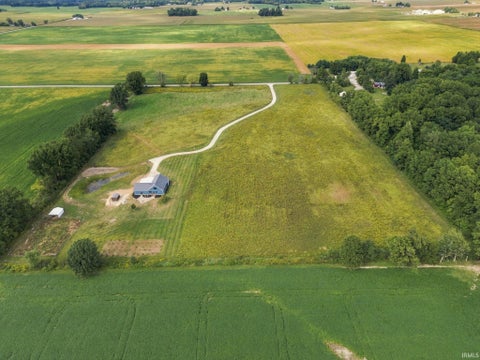 Tiny photo for 8545 W County Rd 1000 N, Rossville, IN 46065 (MLS # 202639090)