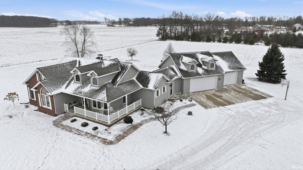 Photo of 1626 E Keiser Road, Columbia City, IN 46725 (MLS # 202600014)